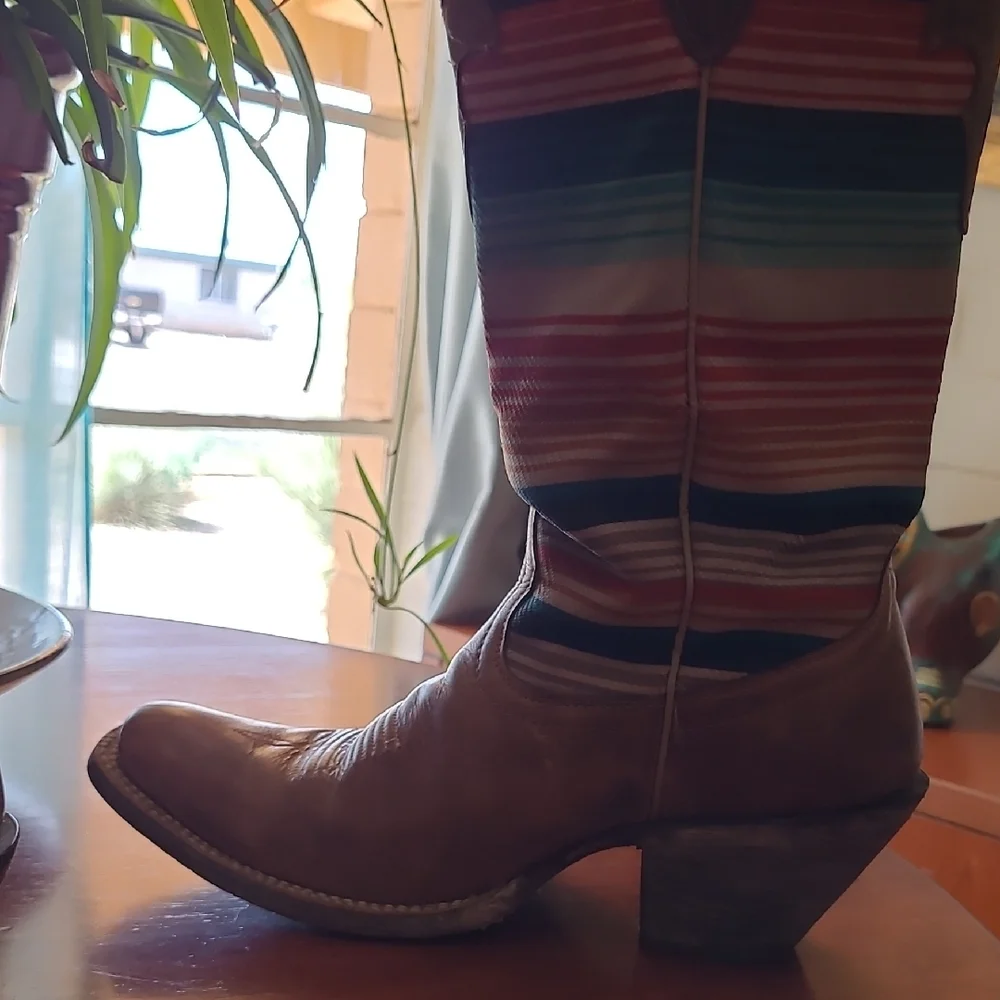 Ariat Tan Western Boots - Picture 8 of 12